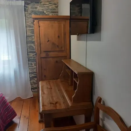 Casa Milia Castaneda (Galicia)