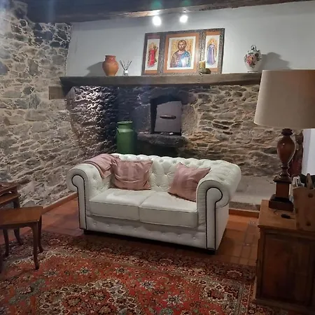 Country house Casa Milia Castaneda (Galicia)